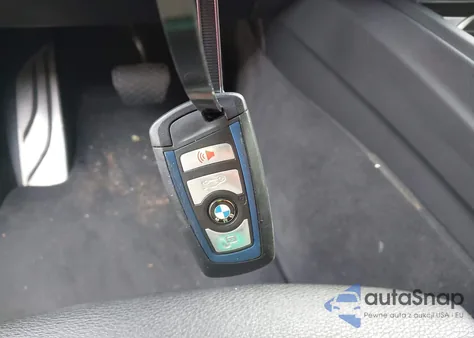 2016 BMW 340I z USA, uszkodzony, nr VIN WBA8B3C59GK383230